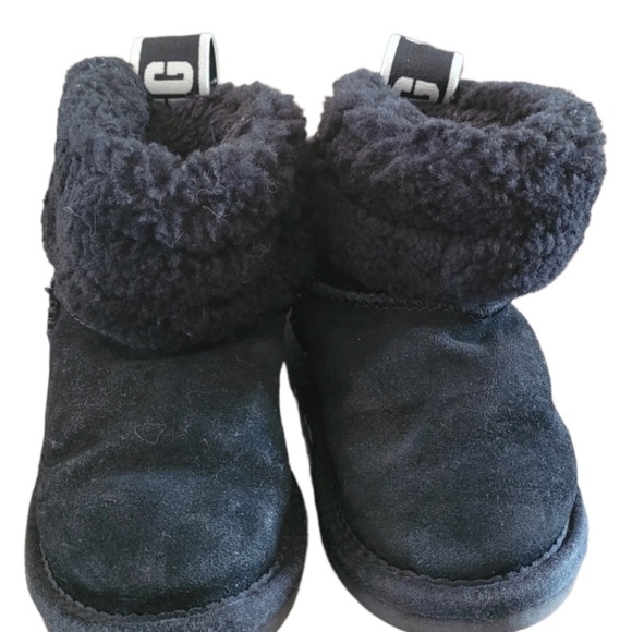 BABY UGGS 🖤 - Picture 4 of 7